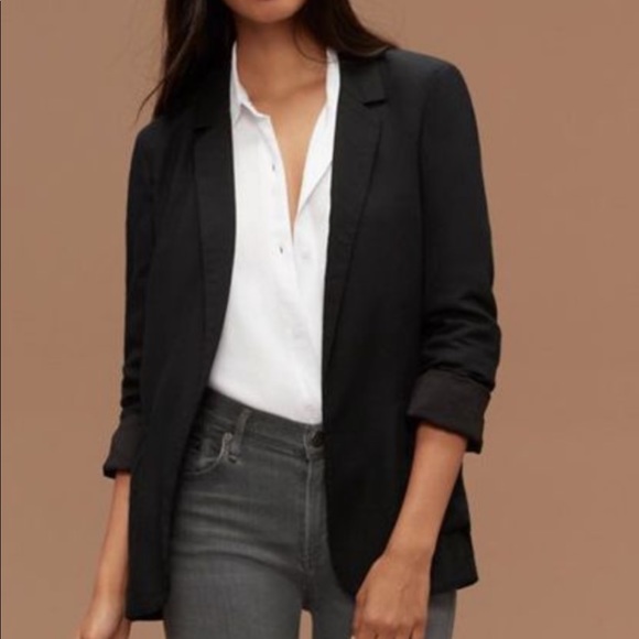 Aritzia Talula Kent Blazer